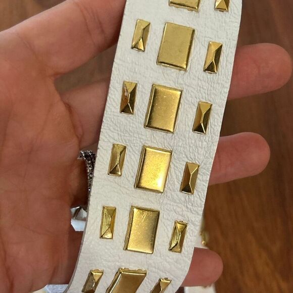 Alberta Ferretti made in Italy white genuine leather belt with gold studs vintag